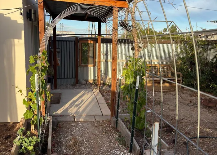 Guest house Private Backyard Tinyhouse *